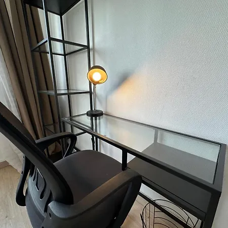 Le Jules Verne, Proche De La Gare 滨海布洛涅